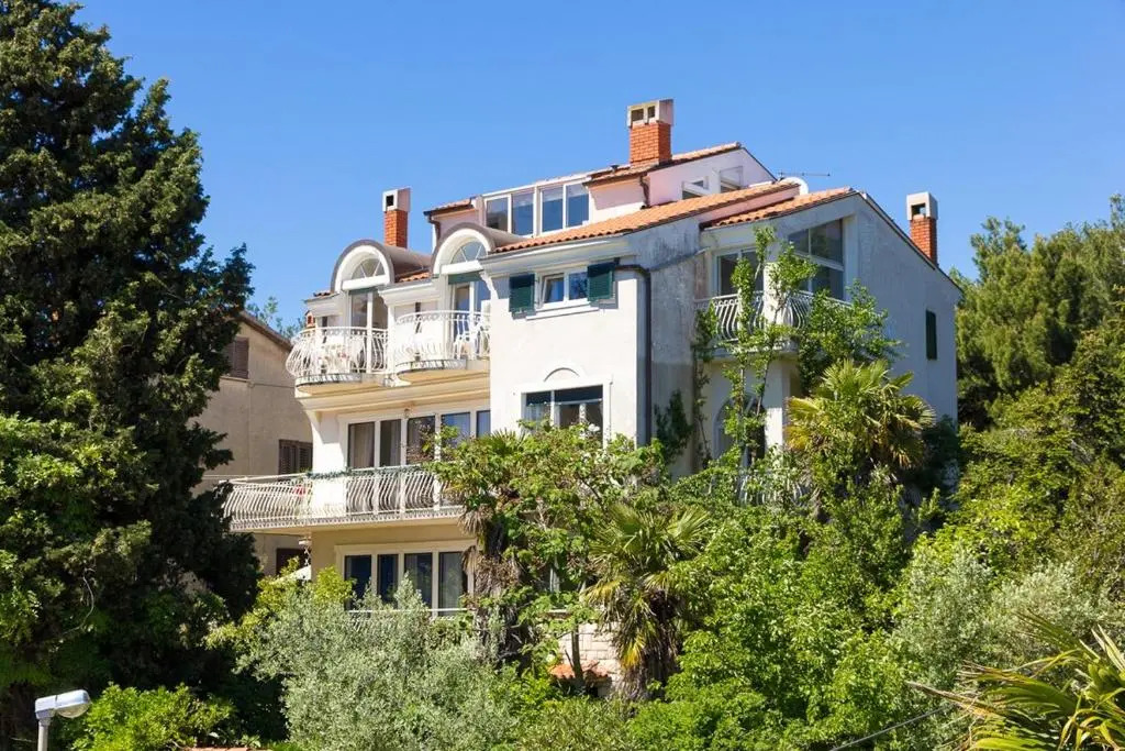 Apartment Laura