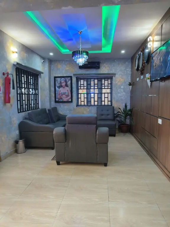 J Blitz International Hotel