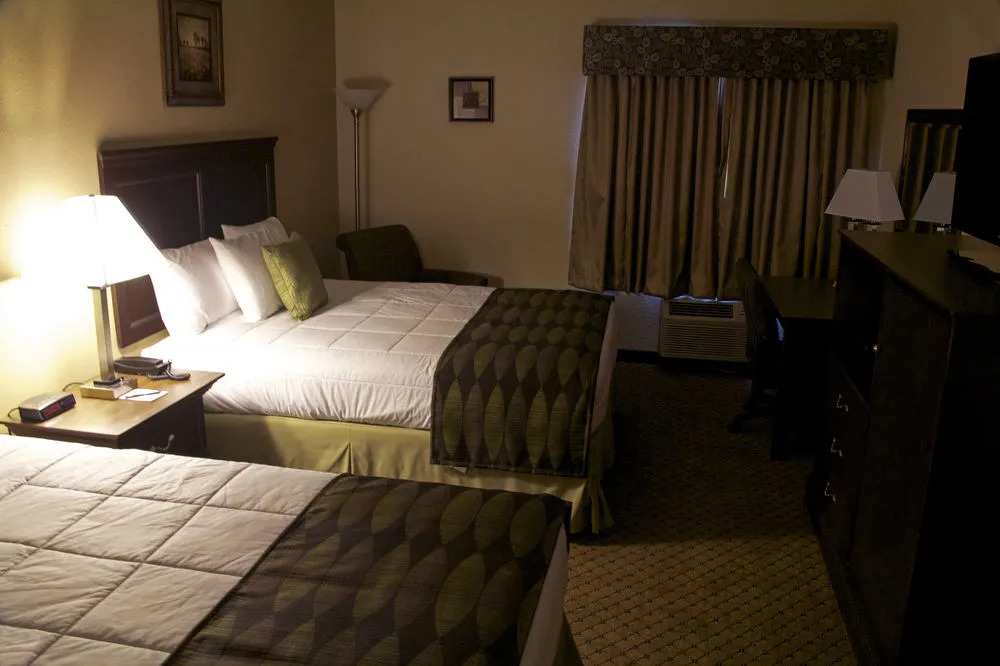 Rodeway Inn & Suites