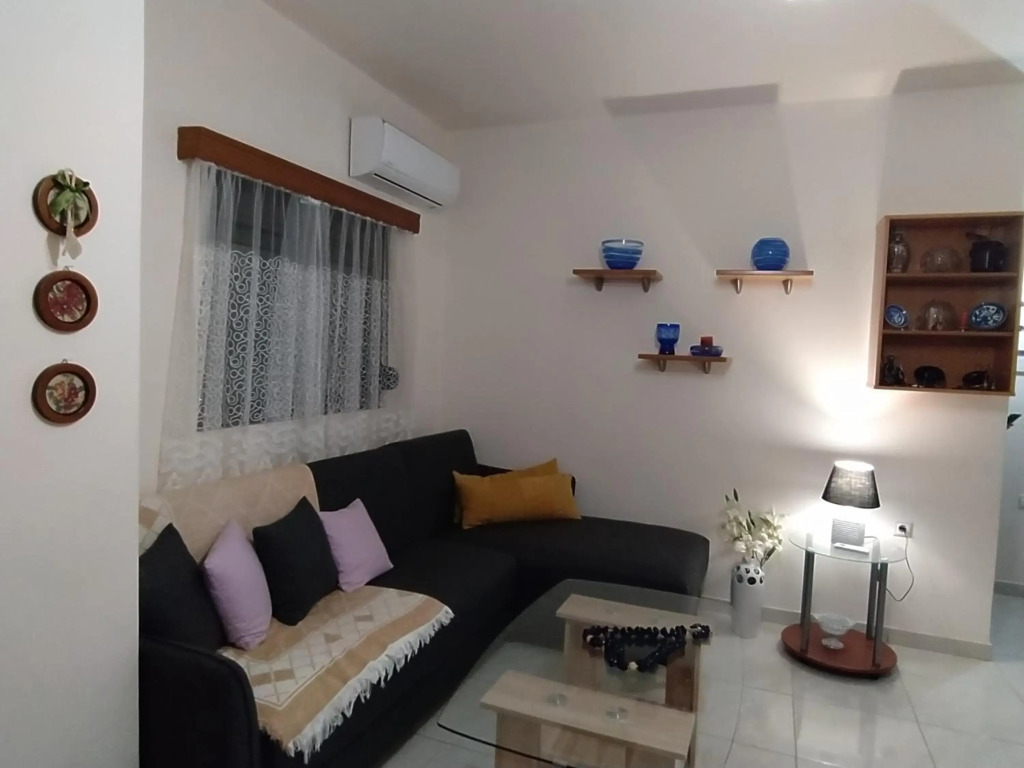 Giota's City House