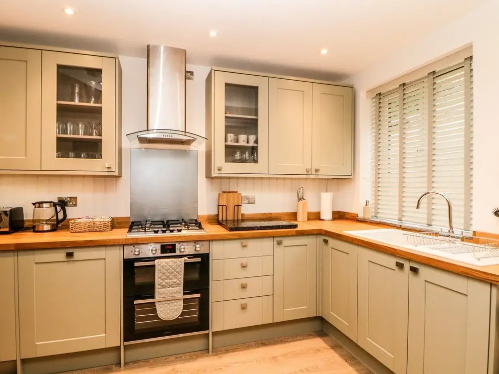 1 Orchard View