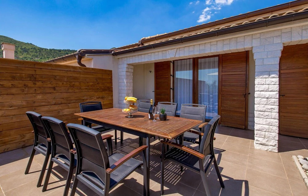 Beautiful Home In Veprinac With House Sea View