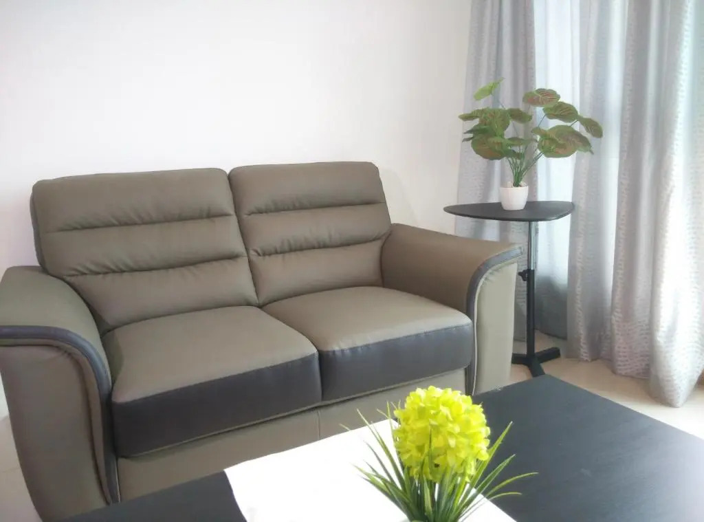 Vista Alam Studio Units - Pool, food court