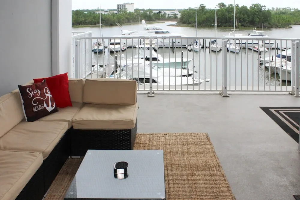Whar305x 2 Bedroom Condo