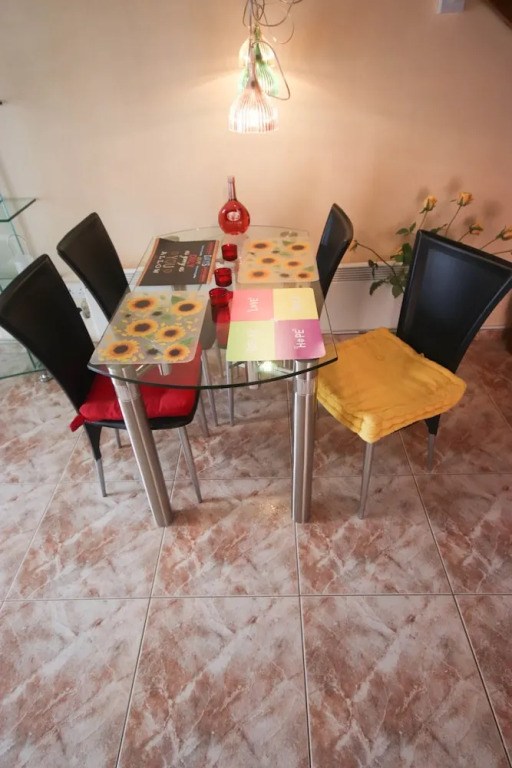 2 Bedroom House near Tombs of the Kings