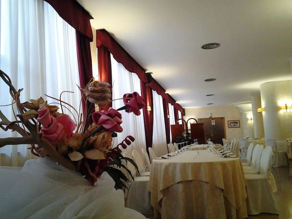 Hotel Kiris