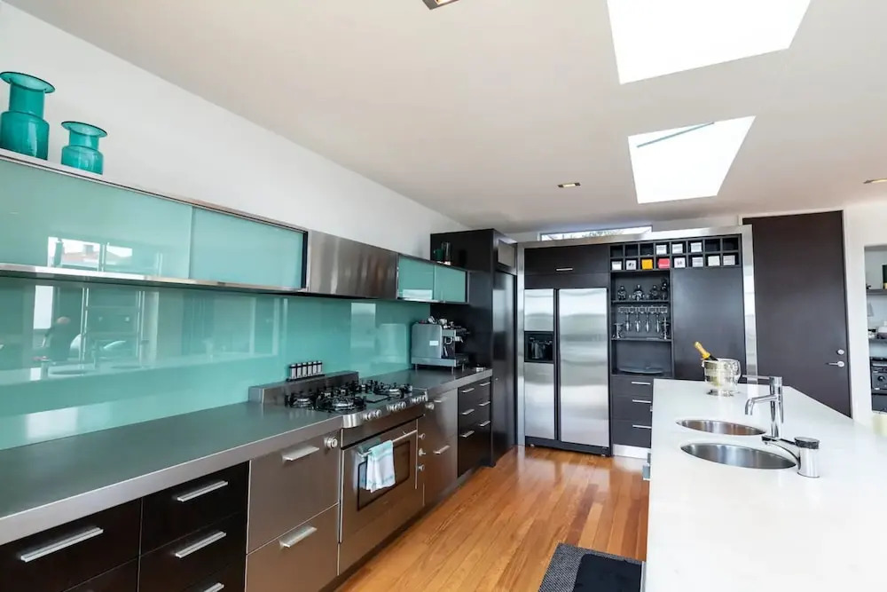 Designer Three Bedroom Home with Harbour Views