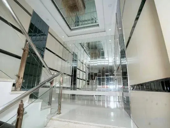 Lanlin Times Hotel