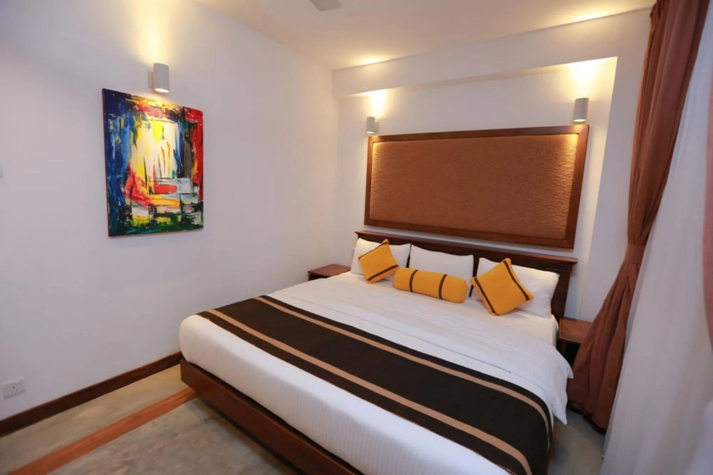 Refresh Hotel Hikkaduwa