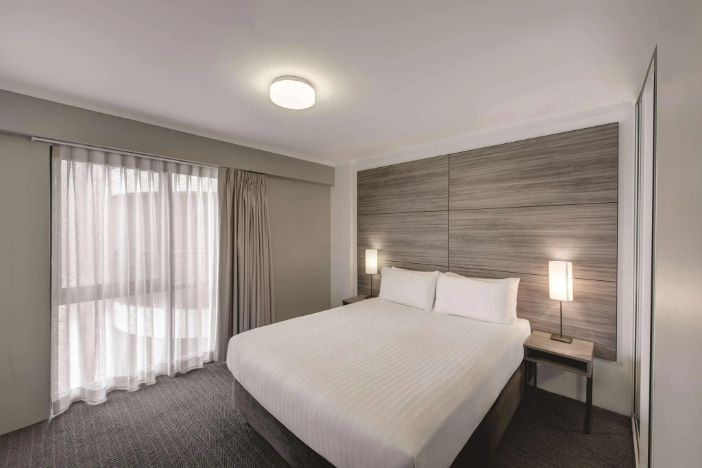 Adina Serviced Apartments Canberra James Court