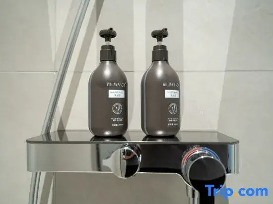 Rezen Proyal  Hotel (Guangzhou TaiKoo Hui Tiyuxi Road Metro Station)
