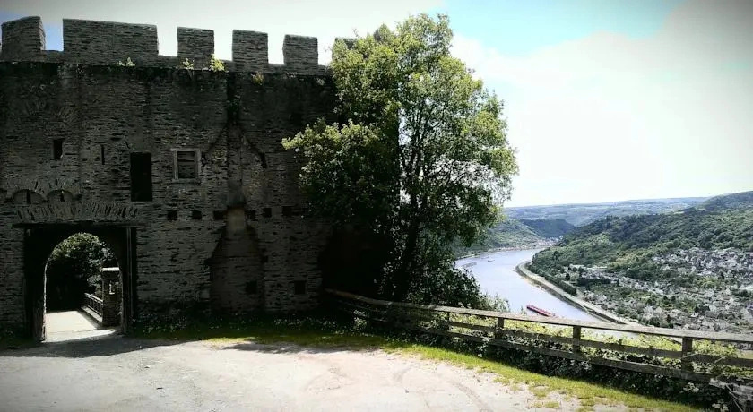 Burg Sterrenberg