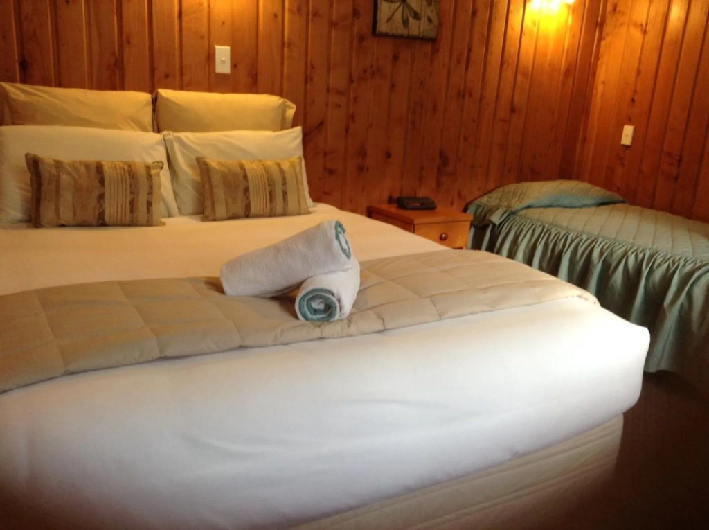 Archway Motels & Chalets
