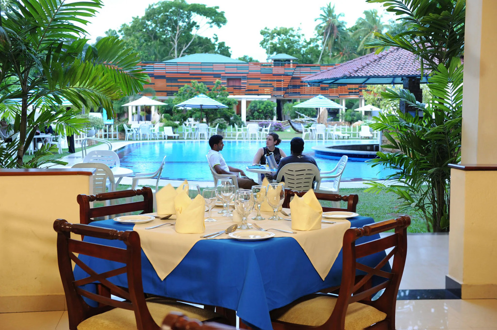 Avenra Gardens Hotel