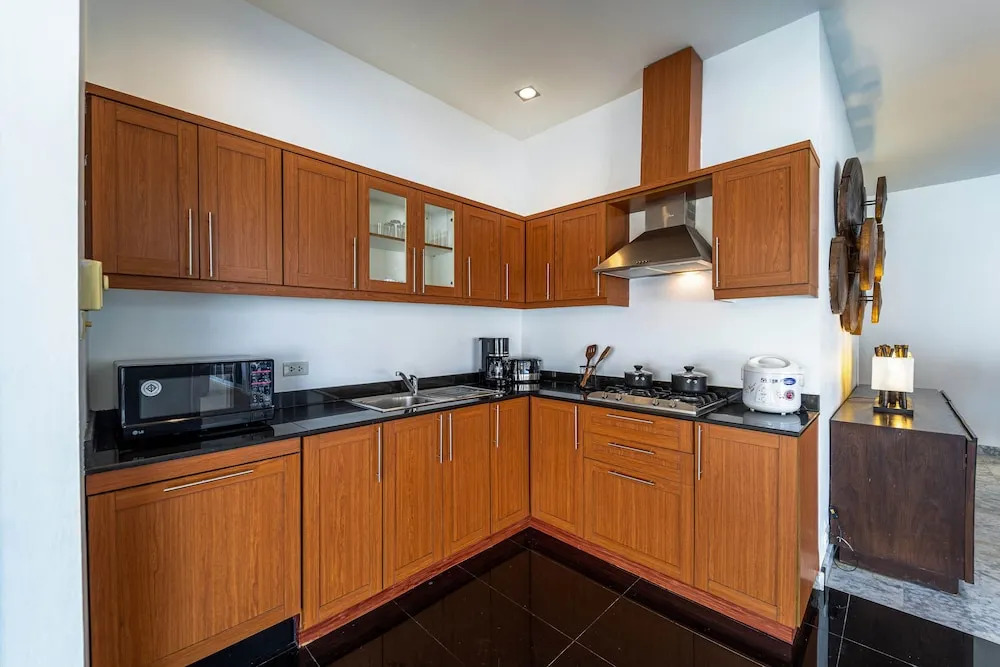 Private 4 Bedroom Pool Villa - NG411