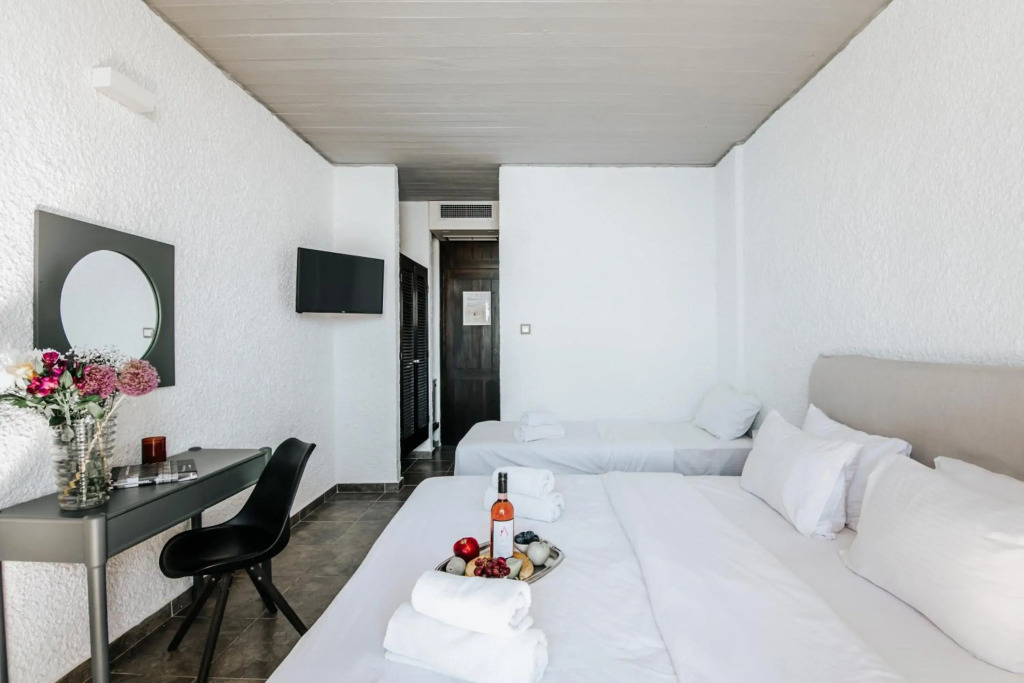 Apollo Resort
