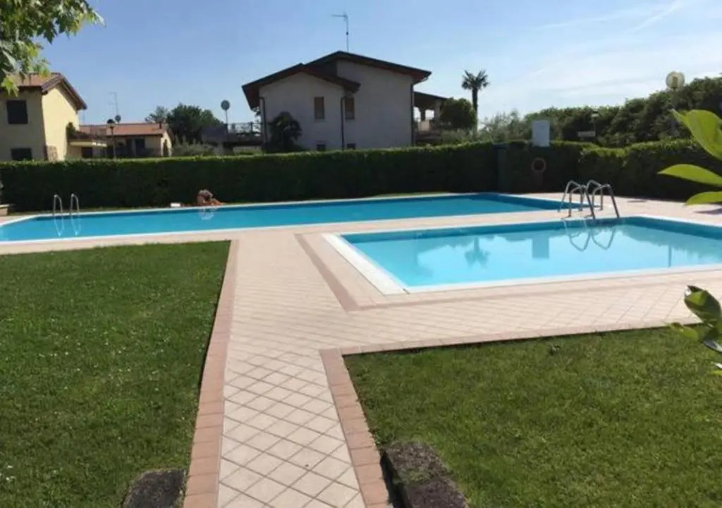 Appartamento con Piscina a Lazise