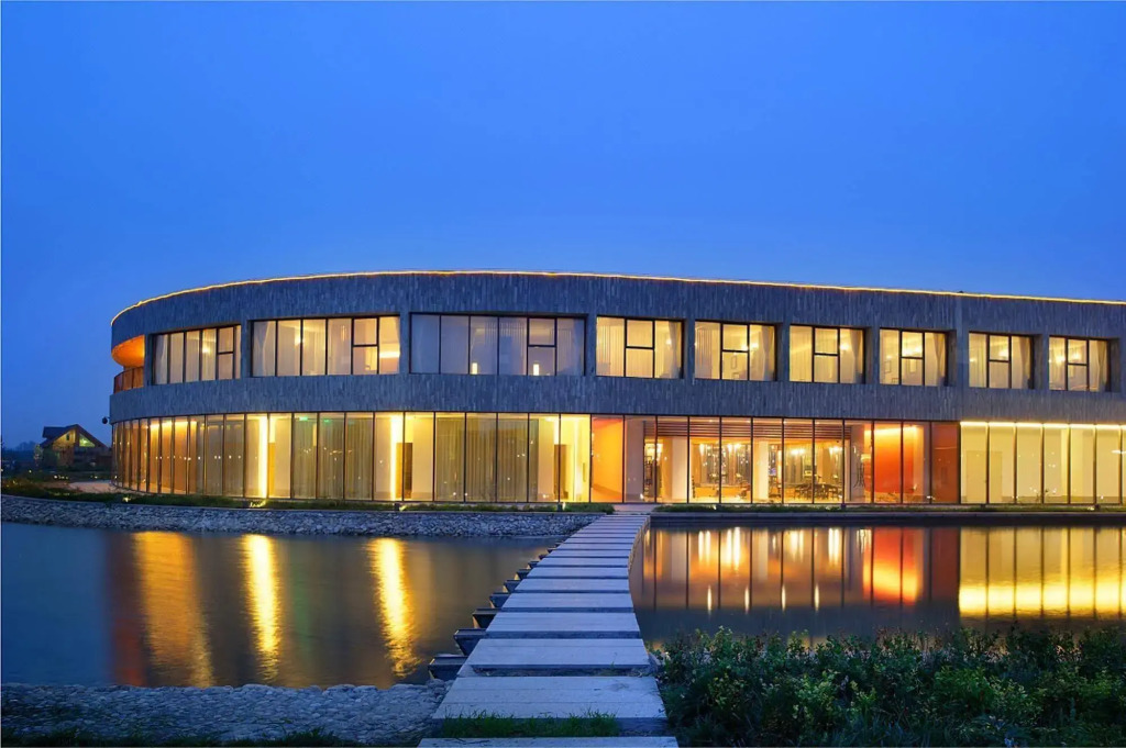 Bazhou MingTang Sun Moon Lake Hot Spring Hotel