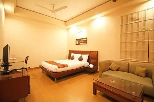 Ss Suites