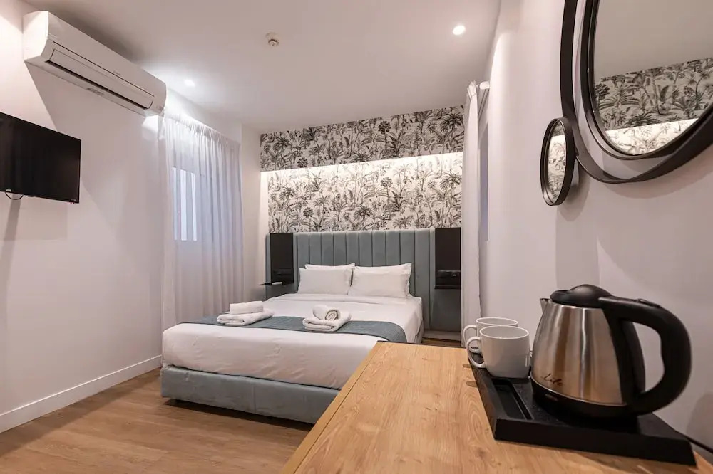 Kriel Suites by LIV Homes Room 102