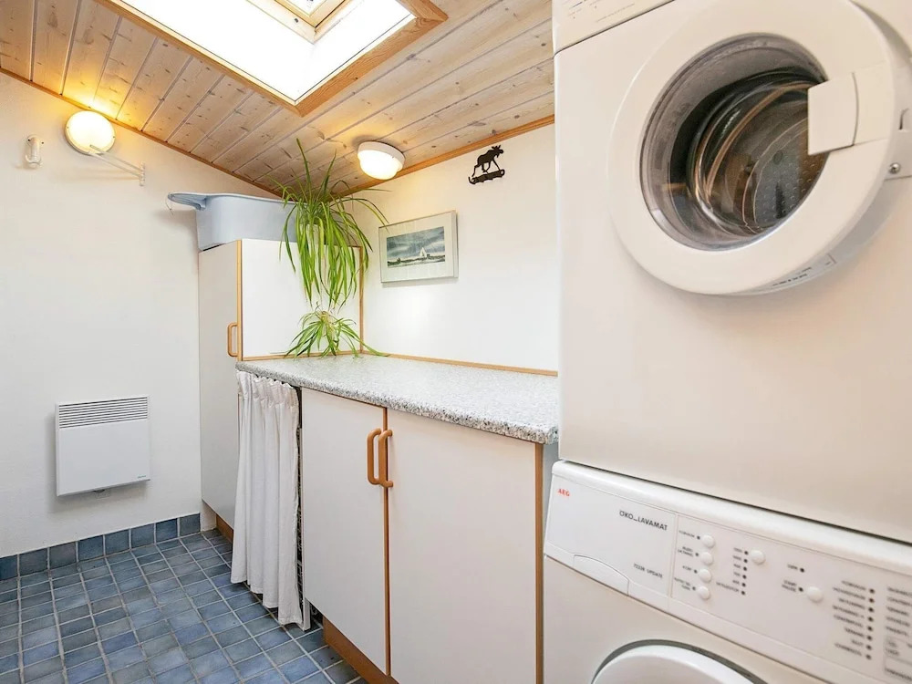 6 Person Holiday Home in Væggerløse