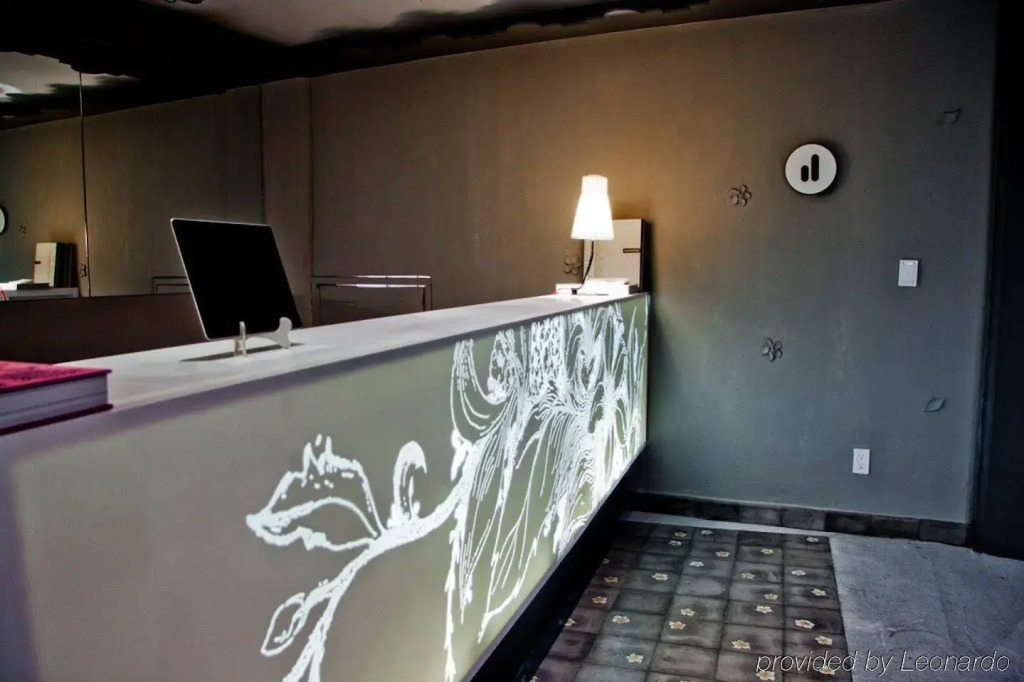 Flor de Mayo Hotel & Restaurant