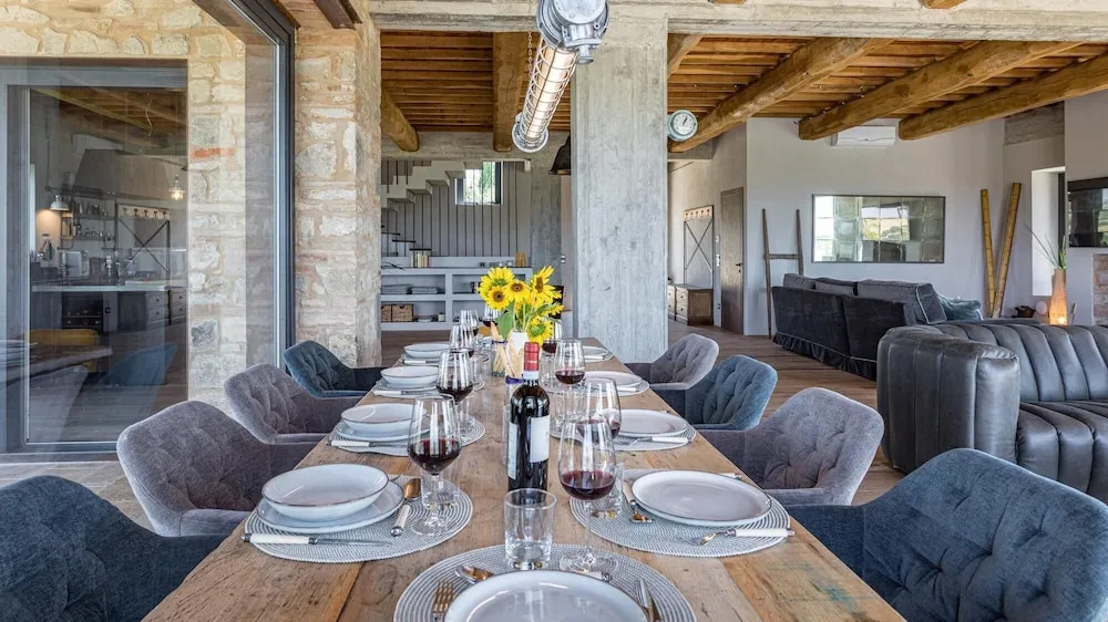 CASALE THE PLACE 6&2, Emma Villas