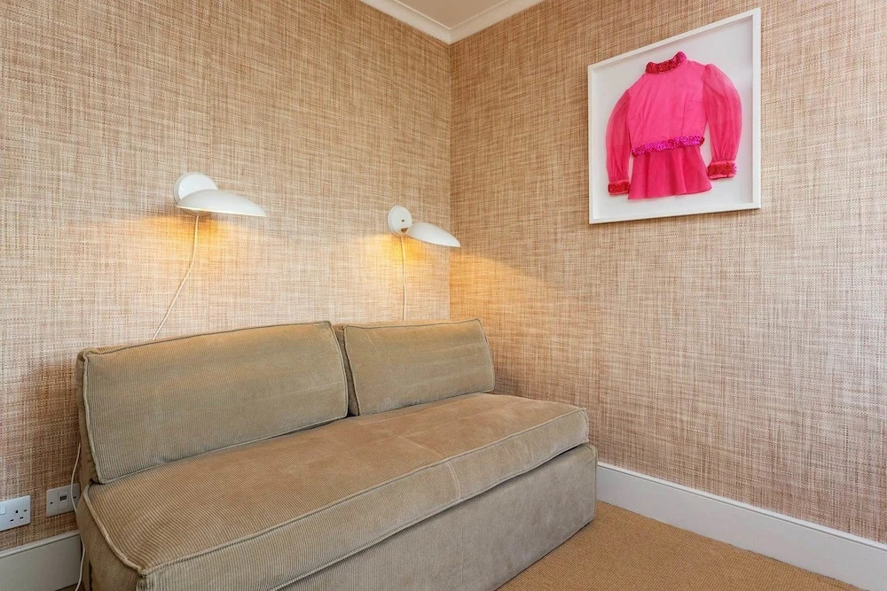Veeve - Grand Notting Hill