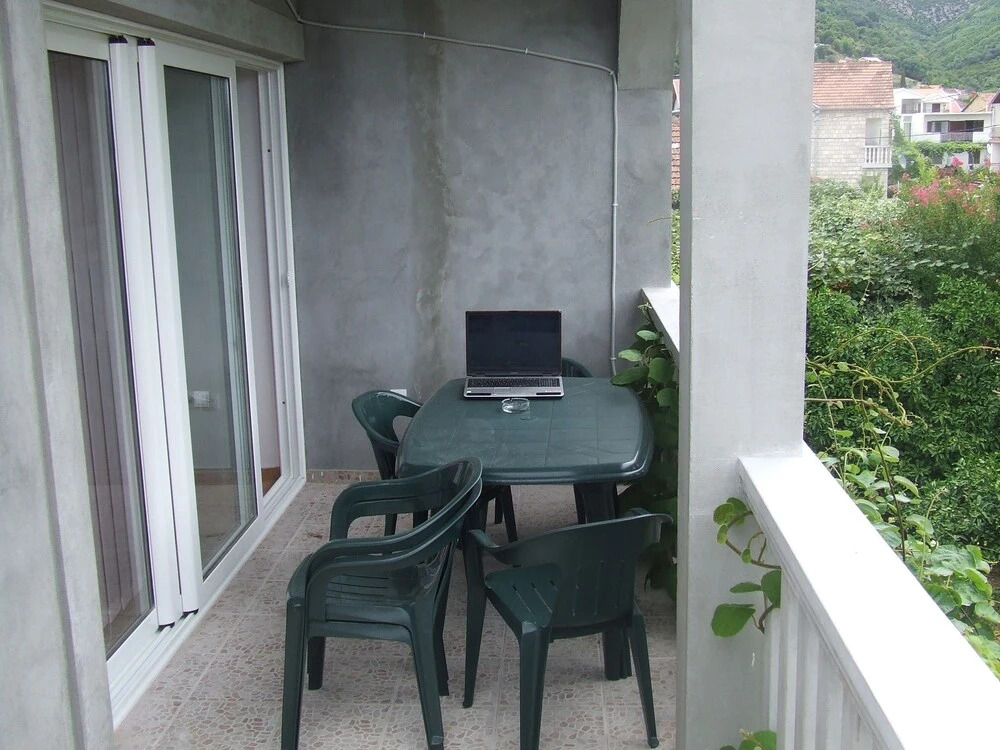Apartments Lazović