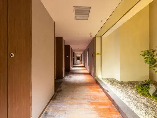 Ying Hotel