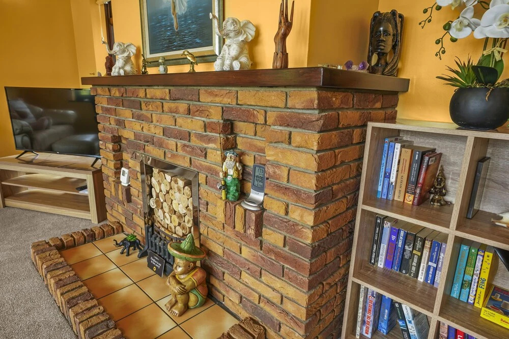 House - Sleeps 6 & Free Parking