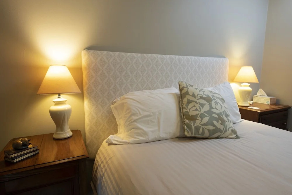 The Karass Inn