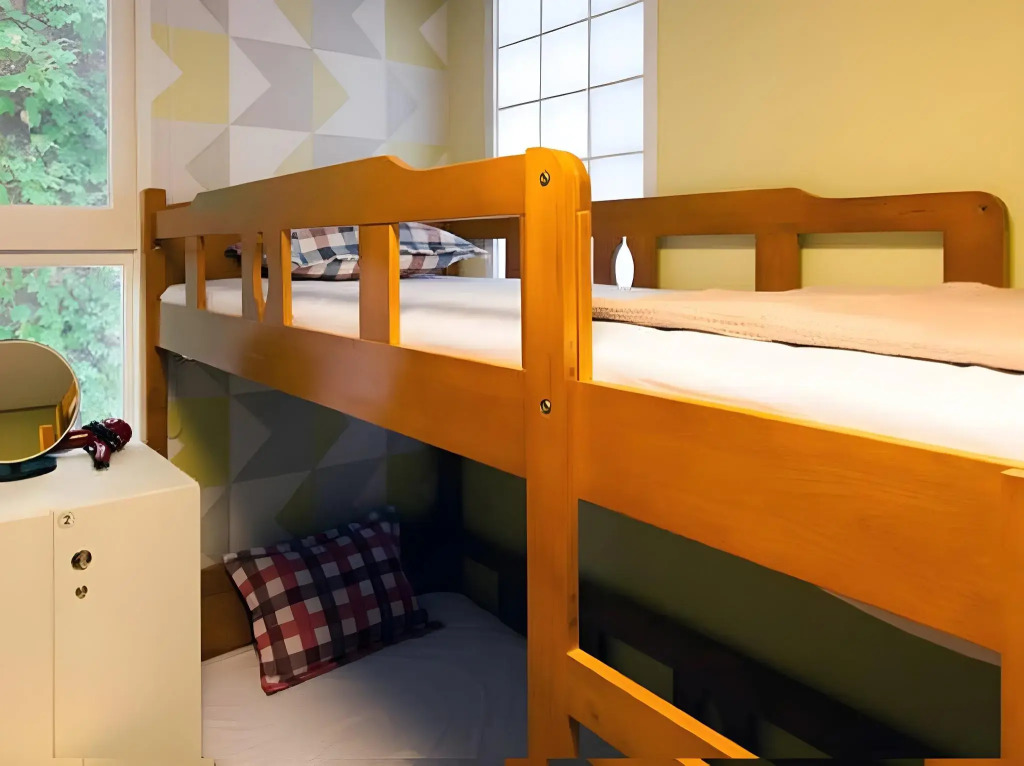 Cube Guesthouse