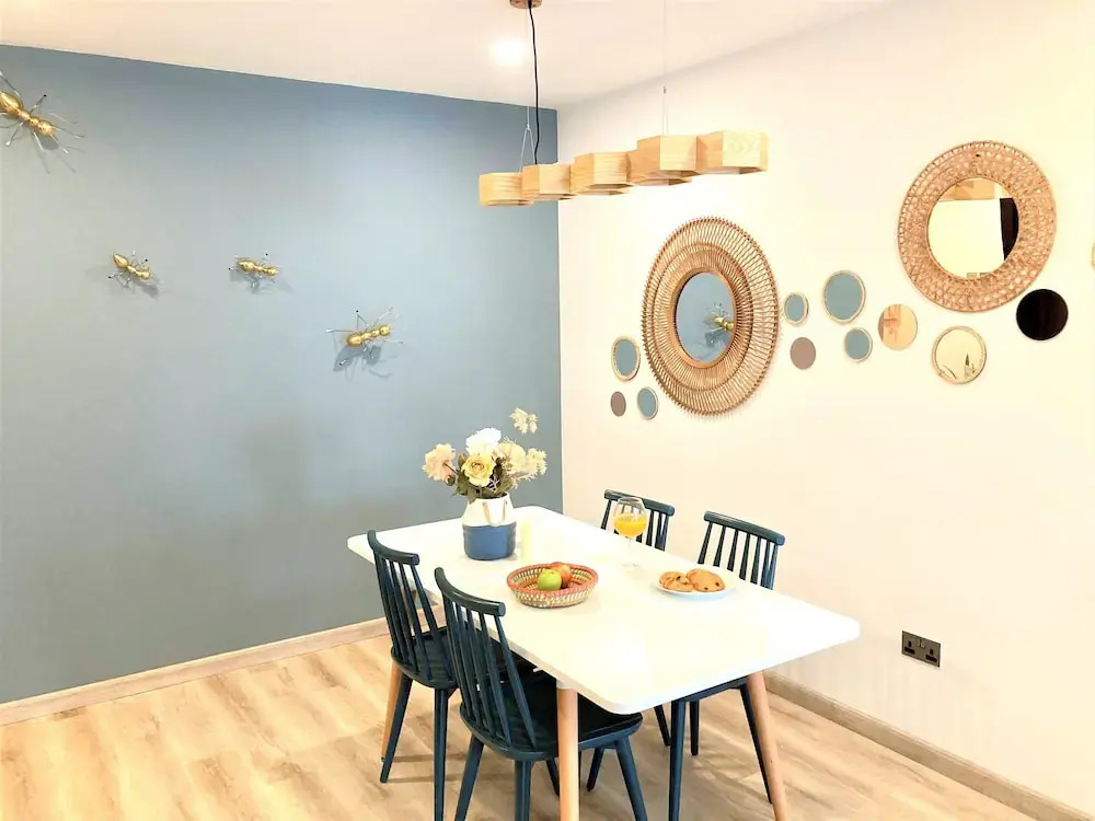 Luxurious 2 bedroom w/terrace Downtown