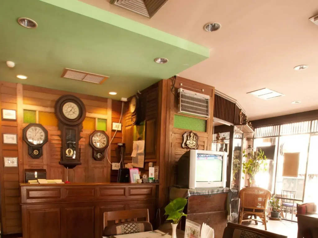 Cucumber Inn