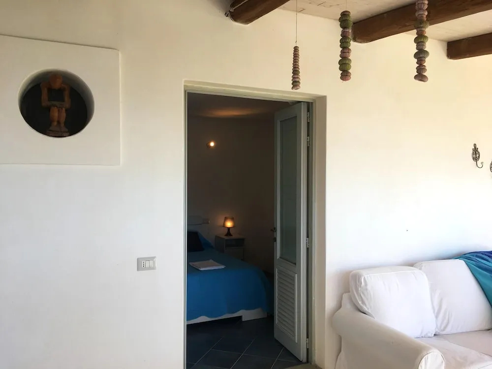 House With one Bedroom in Santa Marina Salina, With Wonderful sea View, Furnished Garden and Wifi Near the Beach