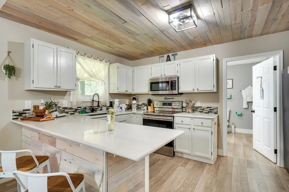 Sevierville Family Home w/ Hot Tub!