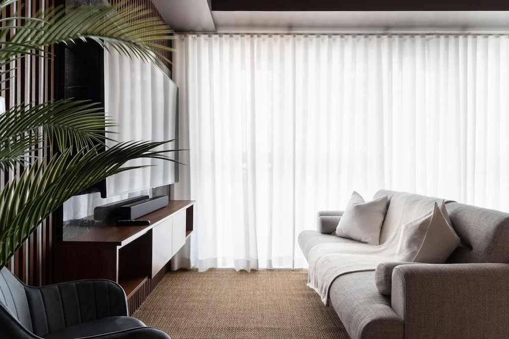 Modern Luxury 1BR in Venice Mckinley