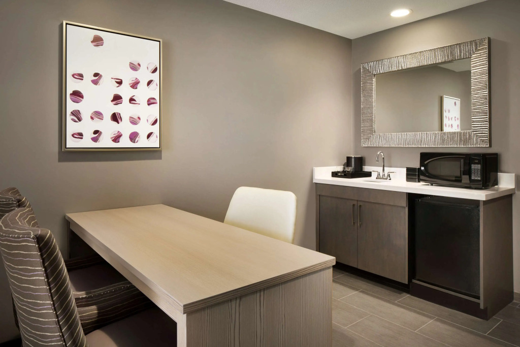 Embassy Suites by Hilton Charlotte Uptown