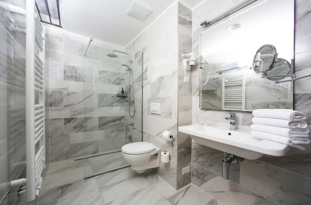 Urban Boutique Hotel Center