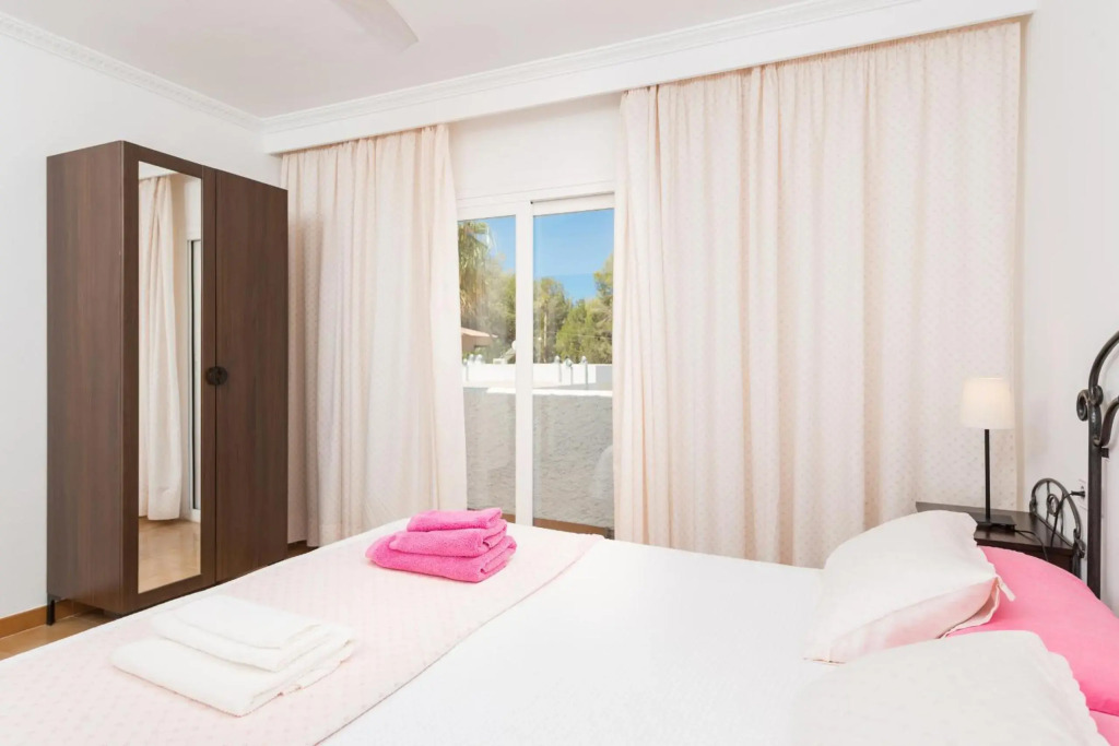 E253 Los Pinos by Mallorca Villa Selection