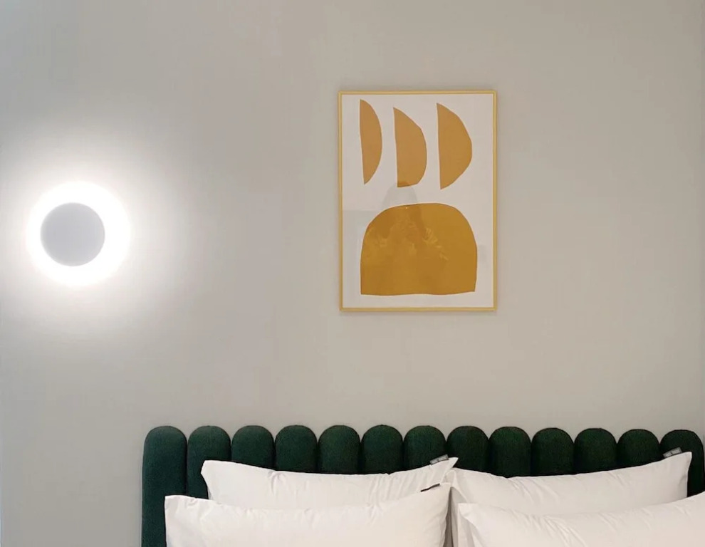 Seven Bricks Hotel