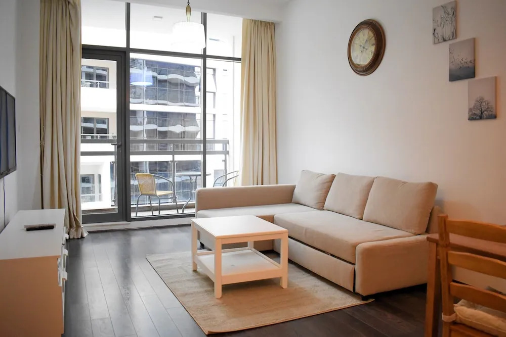 Cozy 1 Bedroom In J8 Al Safouh