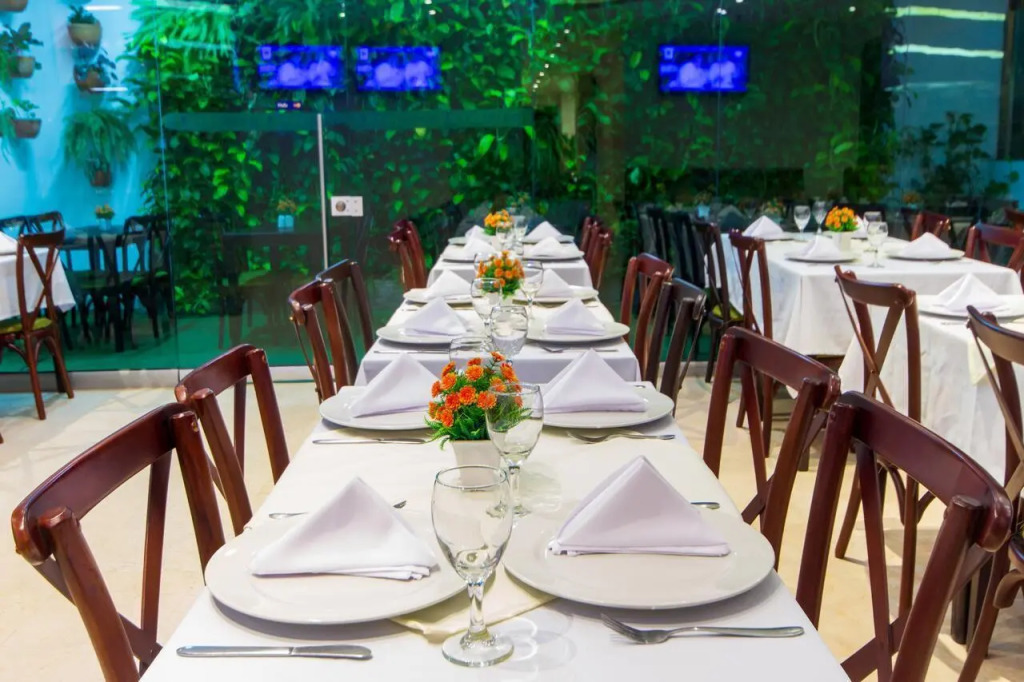 Hotel Aixo Suites By GEH Suites