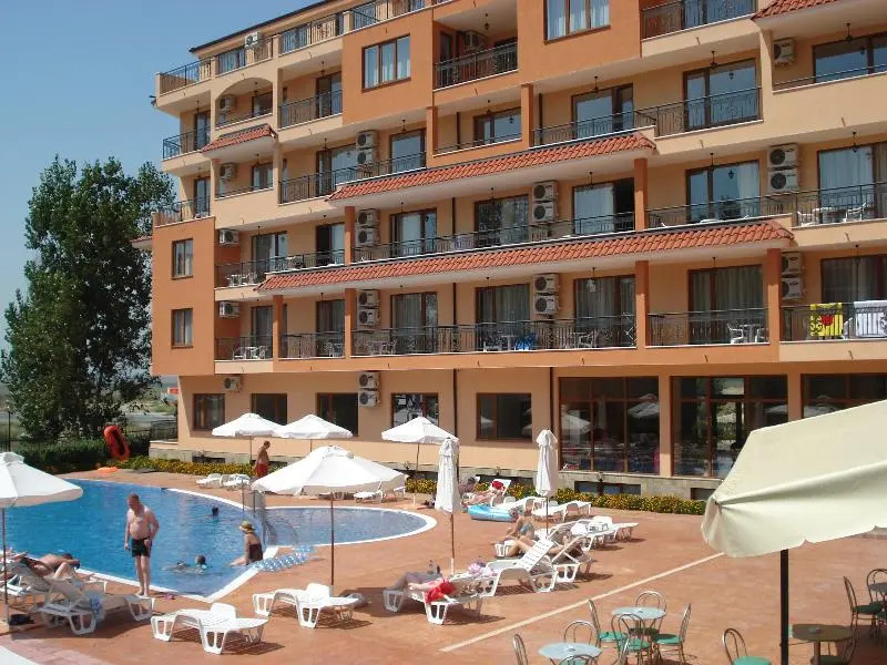 Apart-hotel Happy