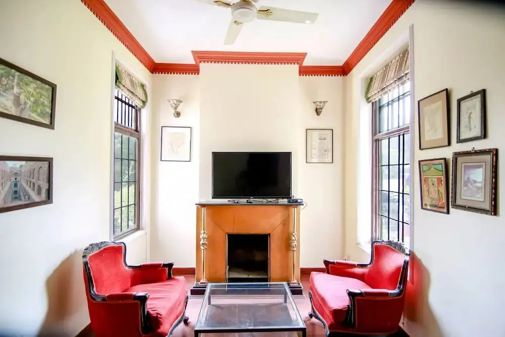 Heritage inn