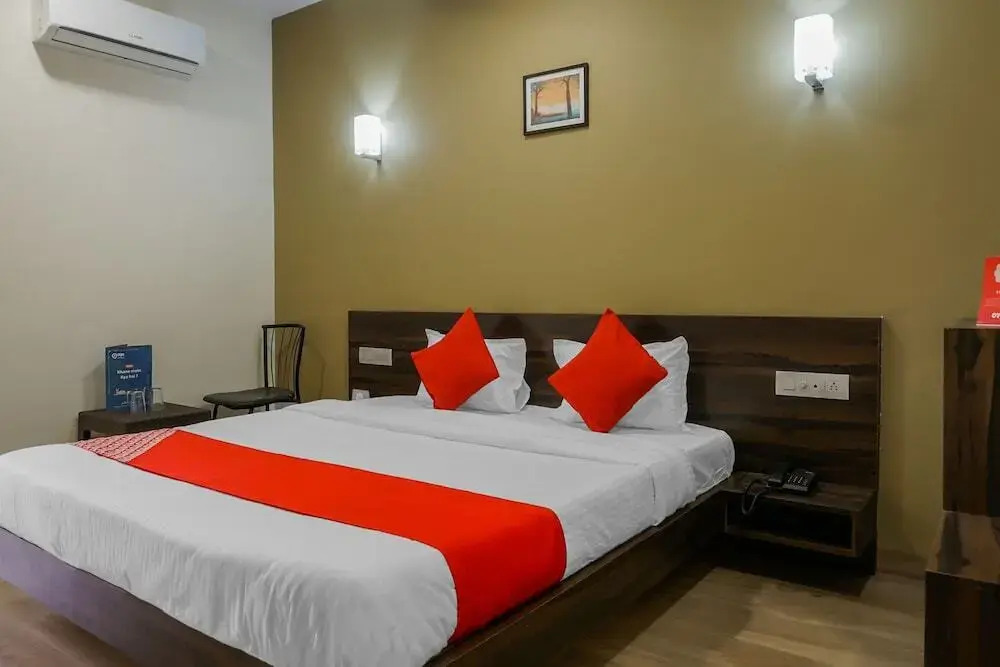 Bhushan Residency by OYO Rooms