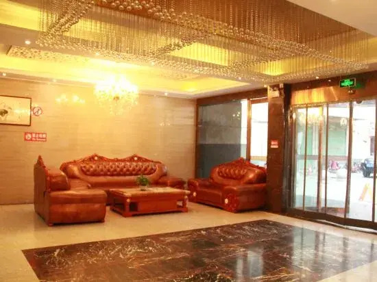 Xixia Chaoyue Business Hotel