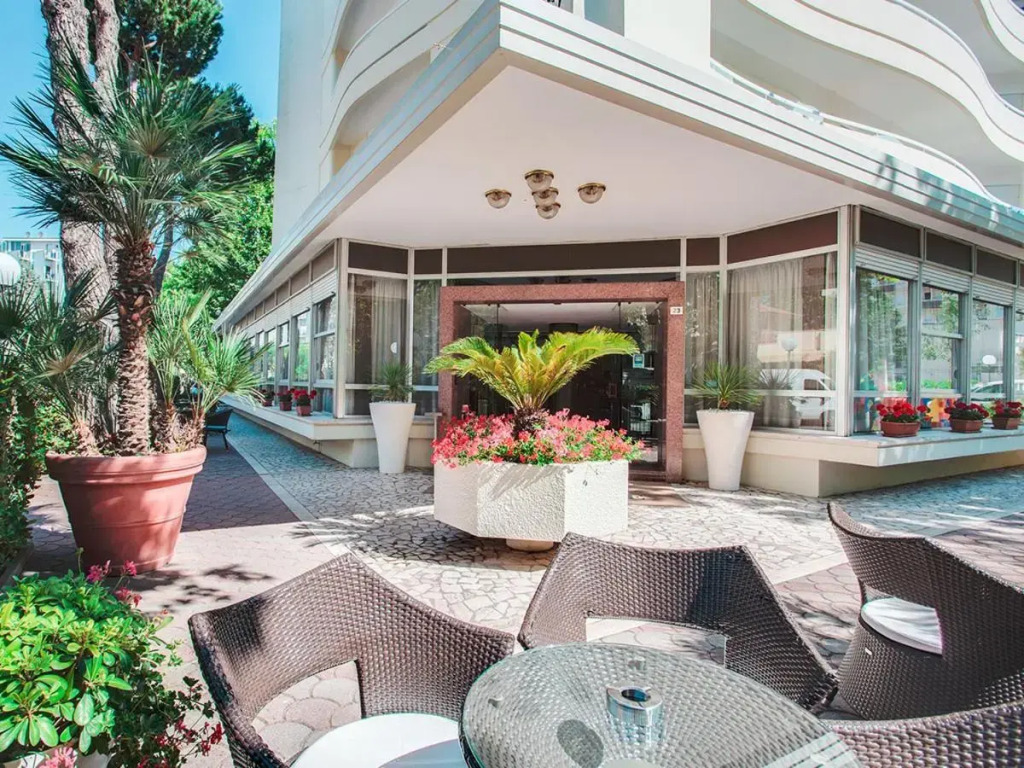 Hotel Caravelle