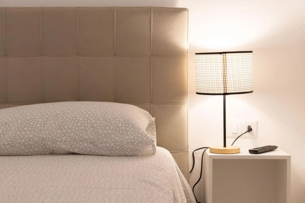 4 persons, 1 bathroom, suitable for families, central location, private balcony-Casa Anna by Home080